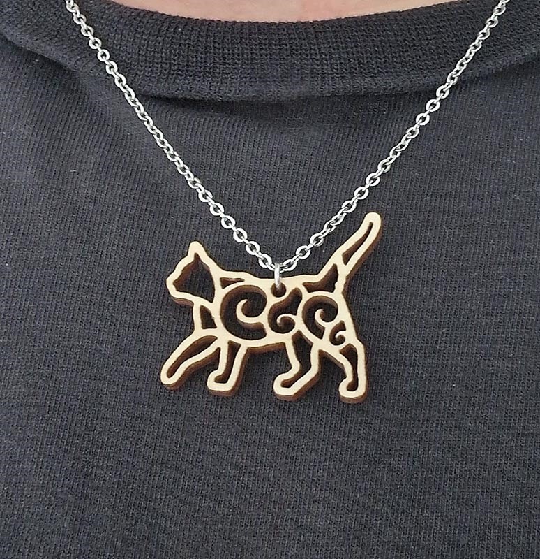 Kaulakoru – Kiekura kissa